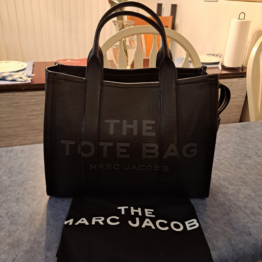 Marc Jacobs Medium "The Tote Bag"